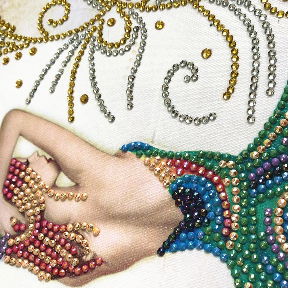 Beauty - Crystal Rhinestone Diamond Painting